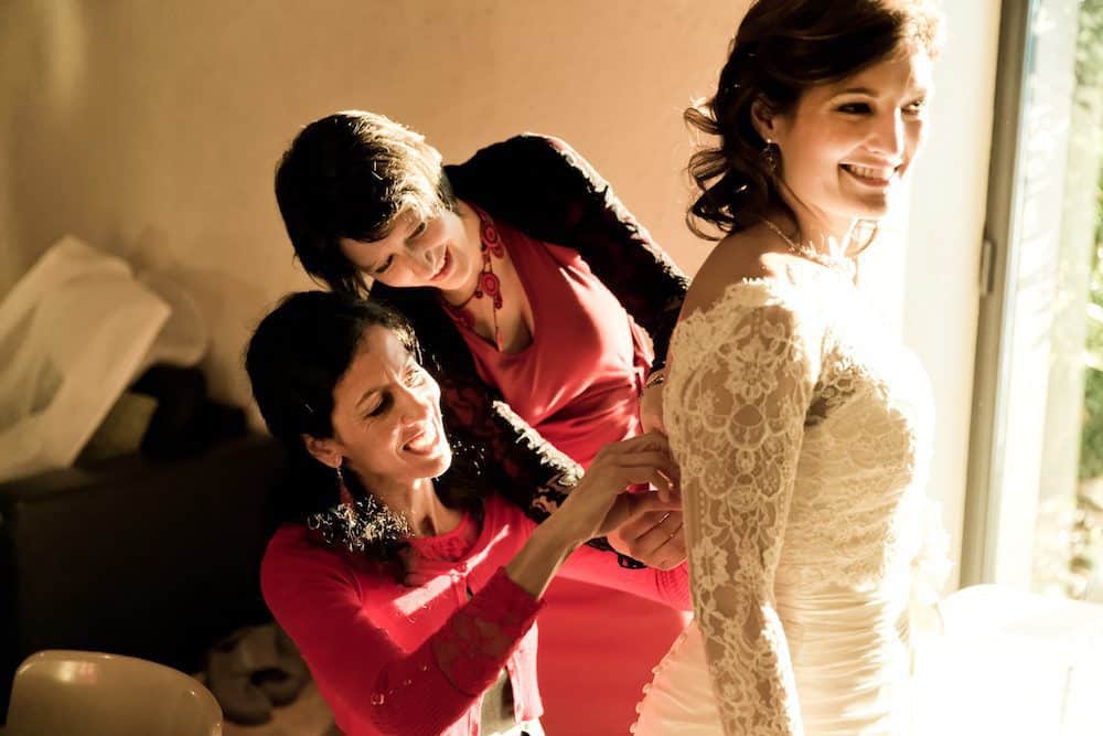 Essayage robe de mariée aux Portes des Iris, conseils pour organiser votre mariage.